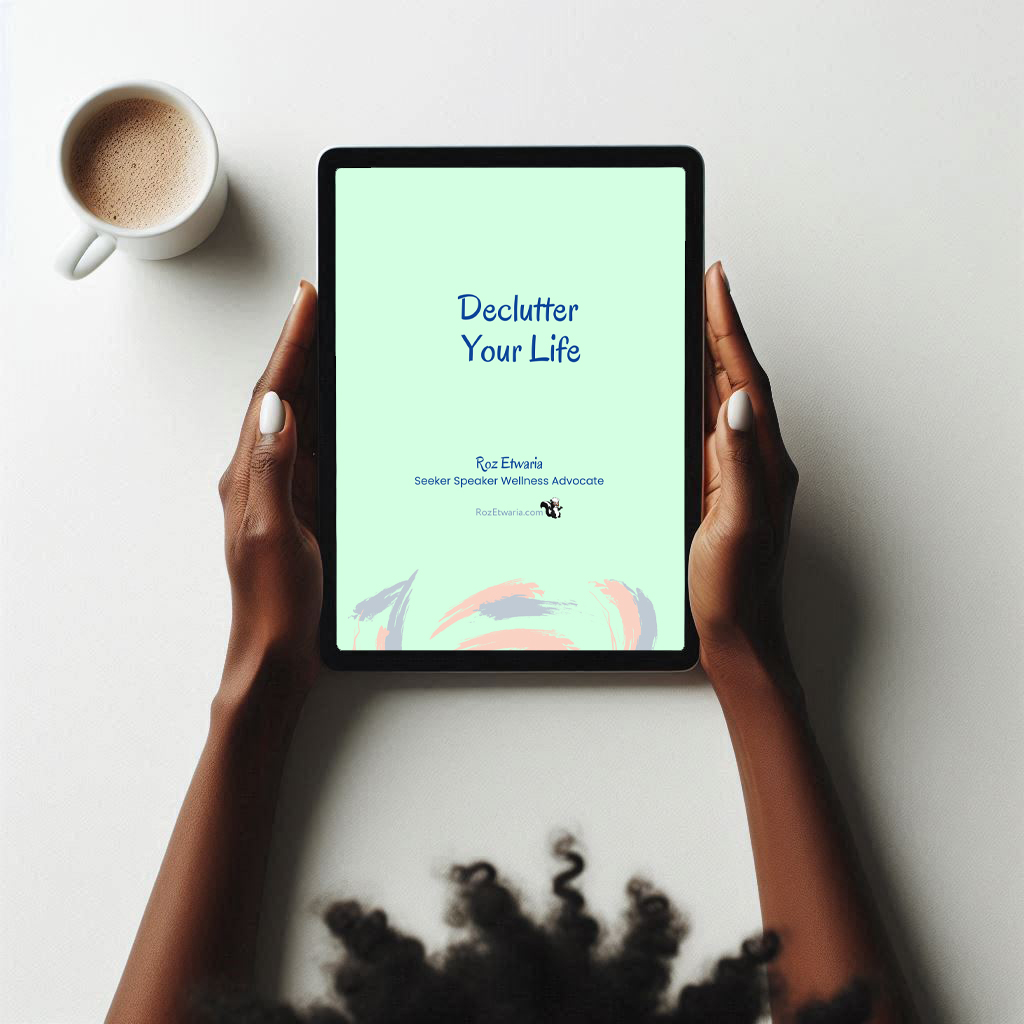 a Black women reading Declutter you life by Roz Etwaria